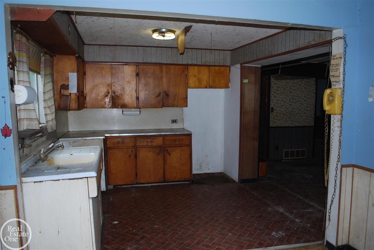 68320 Powell Road Washington, MI 48095 - Photo 5 of 34