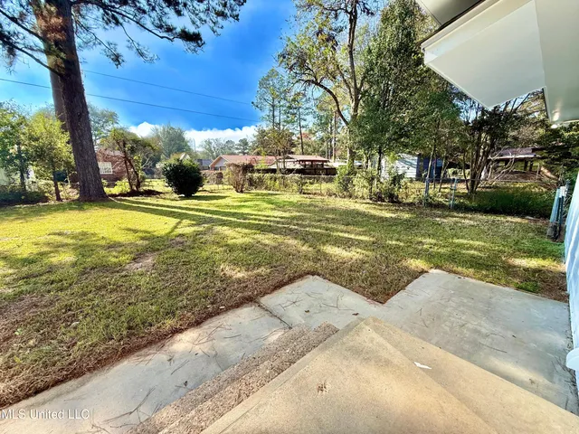 $220,000 | 912 Lee Avenue, Crystal Springs, MS 39059
