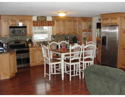 18 Eldorado Road Chelmsford, MA 01824 - Photo 3 of 13 Gallery Image 3