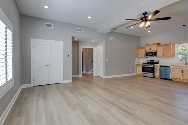 $695,000 | 120 Eagle Shores Drive, Dover, TN 37058
