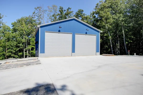 $695,000 | 120 Eagle Shores Drive, Dover, TN 37058