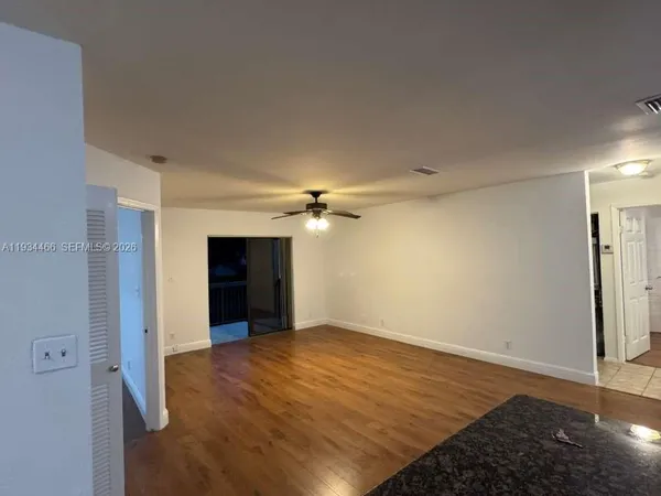 $2,400 | 11211 West Atlantic Boulevard, Unit 208, Coral Springs, FL 33071