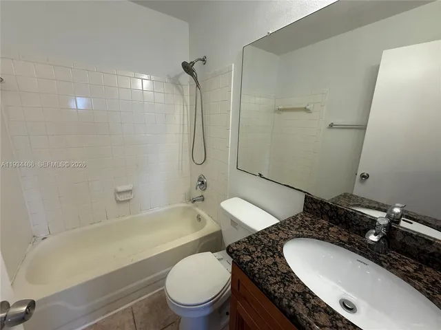 $2,450 | 11211 West Atlantic Boulevard, Unit 208, Coral Springs, FL 33071