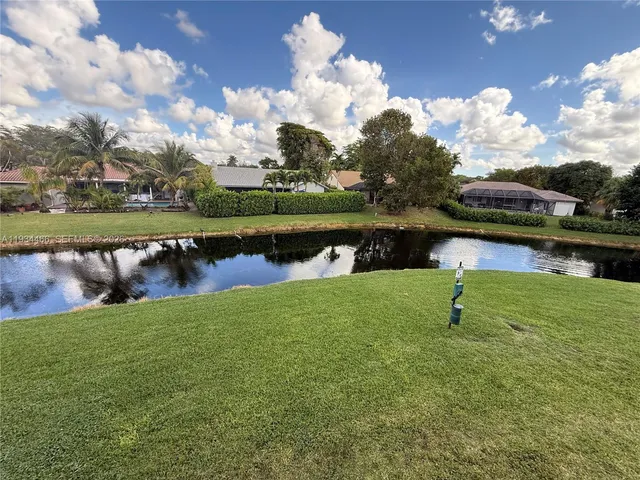 $2,450 | 11211 West Atlantic Boulevard, Unit 208, Coral Springs, FL 33071