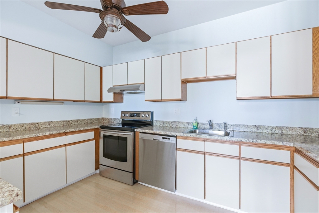 45 Main Street, Unit 27 Wareham, MA 02571 - Photo 4 of 29