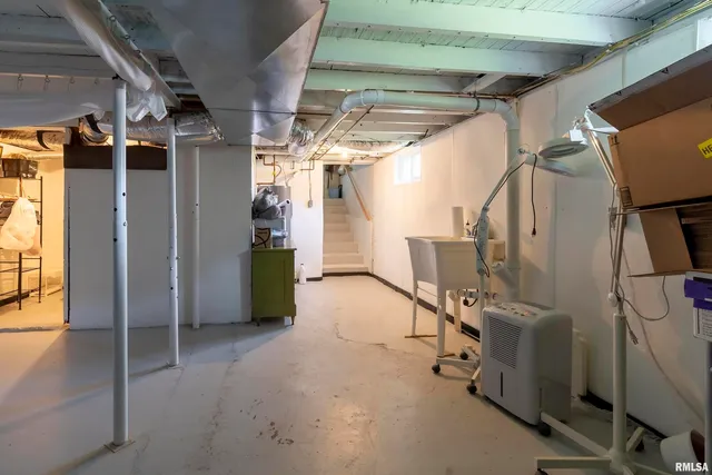 $55,000 | 1214 East Sloan Street, Harrisburg, IL 62946