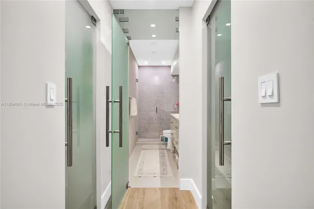 $4,000 | 1985 South Ocean Drive, Unit 17F, Hallandale Beach, FL 33009