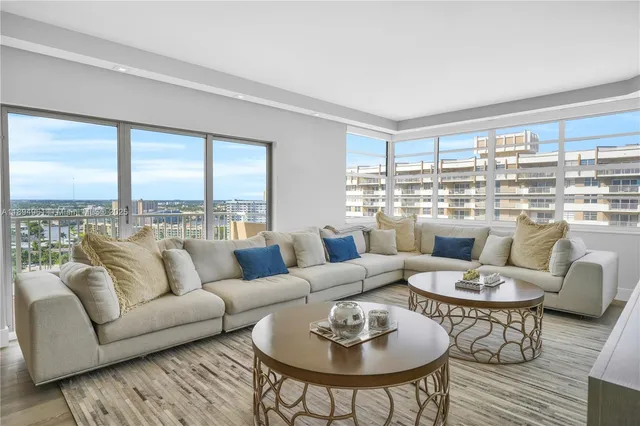 $4,000 | 1985 South Ocean Drive, Unit 17F, Hallandale Beach, FL 33009