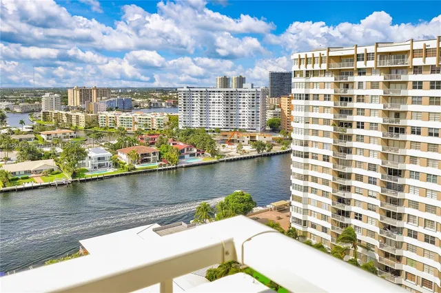 $4,000 | 1985 South Ocean Drive, Unit 17F, Hallandale Beach, FL 33009