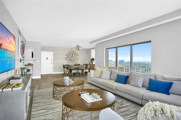 $4,000 | 1985 South Ocean Drive, Unit 17F, Hallandale Beach, FL 33009