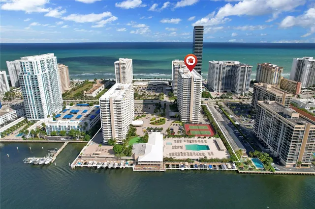 $4,000 | 1985 South Ocean Drive, Unit 17F, Hallandale Beach, FL 33009