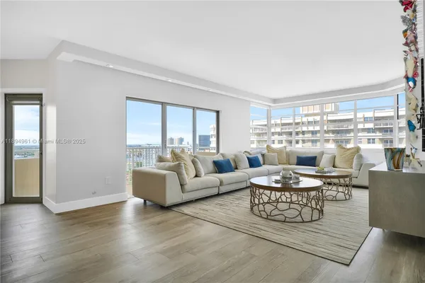 $4,000 | 1985 South Ocean Drive, Unit 17F, Hallandale Beach, FL 33009