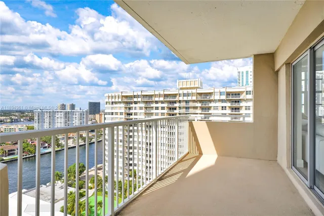 $4,000 | 1985 South Ocean Drive, Unit 17F, Hallandale Beach, FL 33009