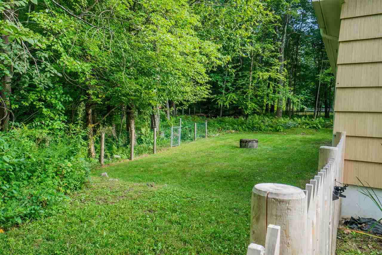 1213 Smyth Road Hooksett, NH 03106 - Photo 8 of 31