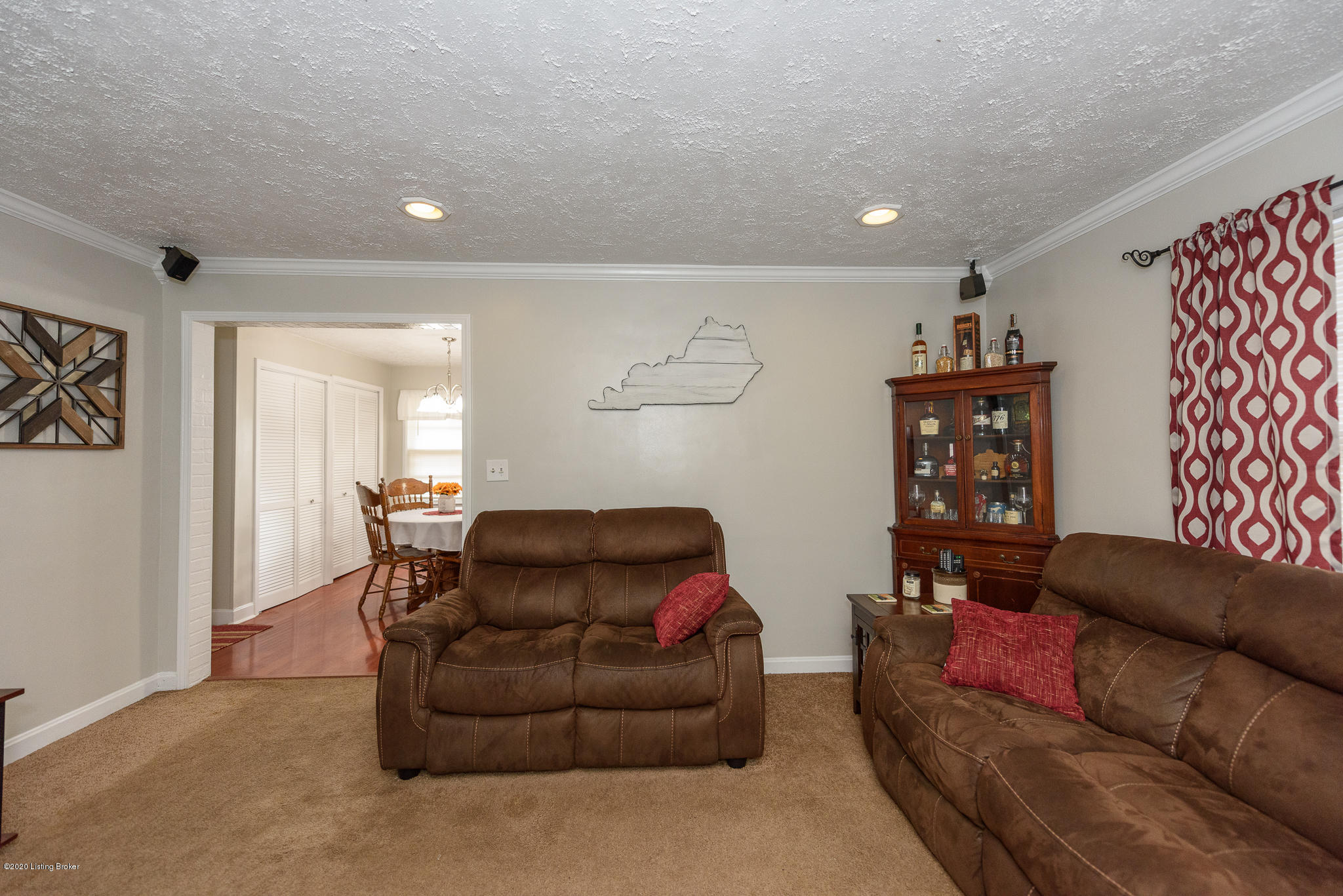 4302 Dover Road Louisville, KY 40216 - Photo 4 of 48 Dover-3