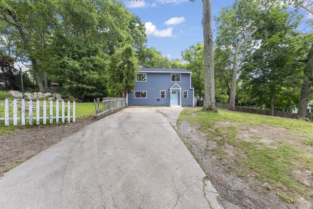 64 Mohawk Street Coventry, RI 02816 - Photo 1 of 36 Gallery Image 1