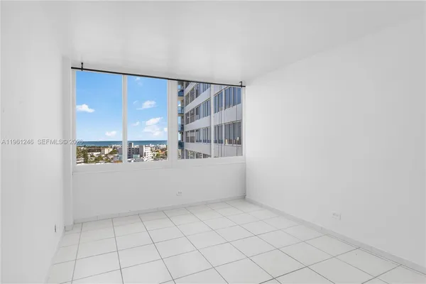 $2,600 | 7441 Wayne Avenue, Unit 11G, Miami Beach, FL 33141