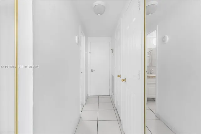 $2,700 | 7441 Wayne Avenue, Unit 11G, Miami Beach, FL 33141