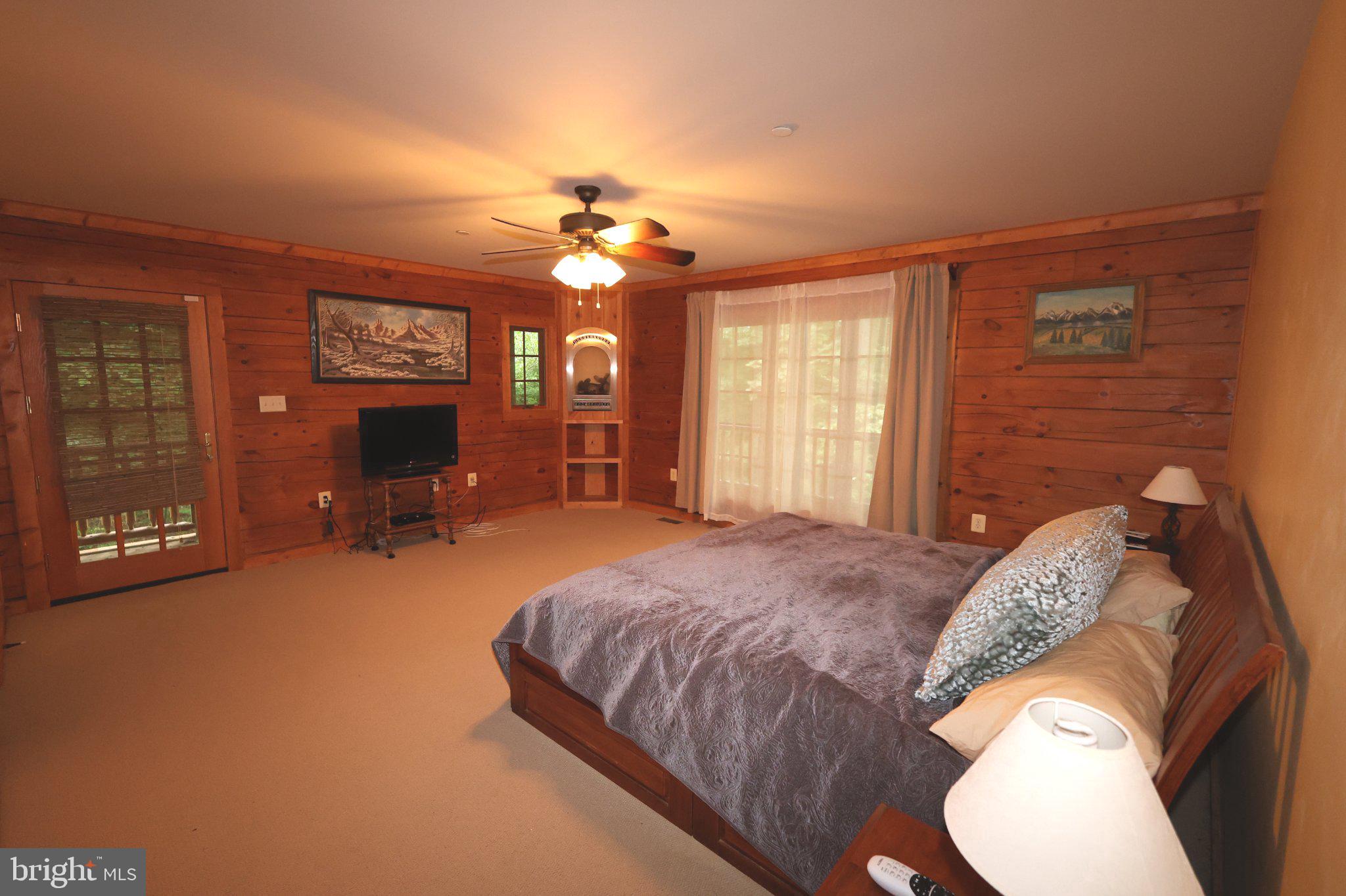 14520 Ridenour Road Smithsburg, MD 21783 - Photo 16 of 37 Cozy retreat with rustic charm.