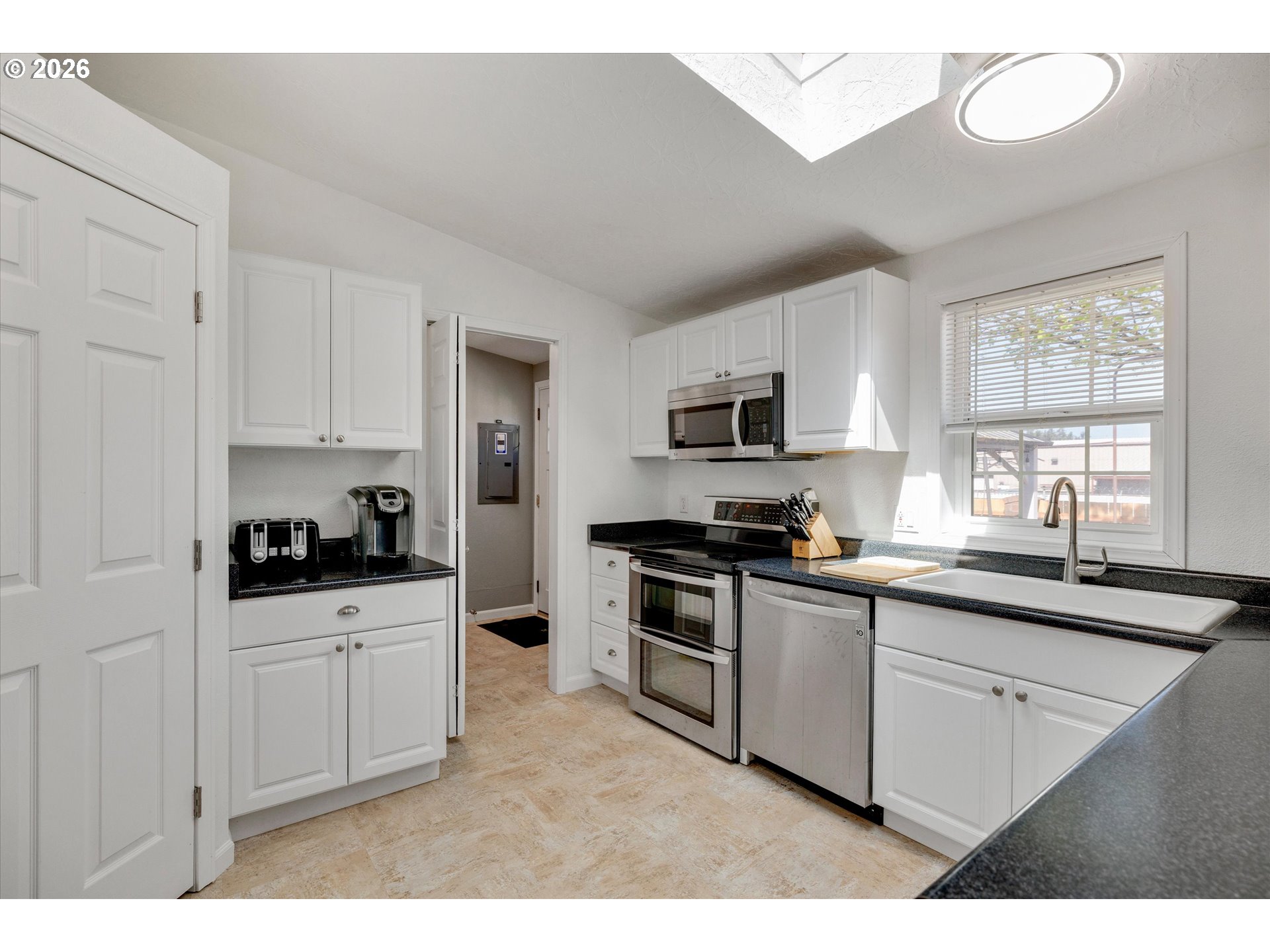 1111 Southeast 3rd Avenue, Unit 73 Canby, OR 97013 - Photo 13 of 38