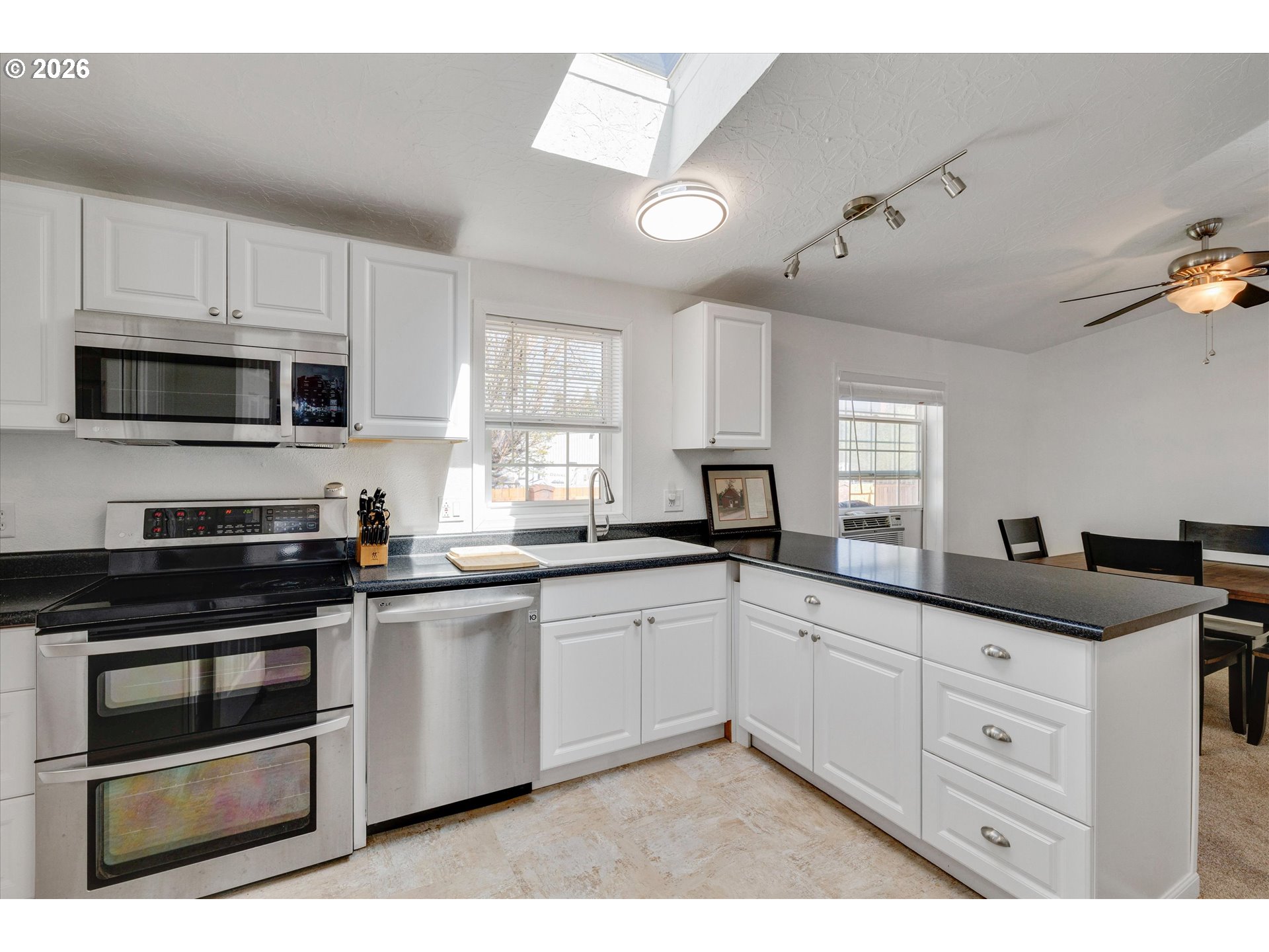 1111 Southeast 3rd Avenue, Unit 73 Canby, OR 97013 - Photo 17 of 38