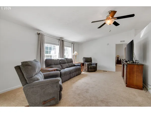 $170,000 | 1111 Southeast 3rd Avenue, Unit 73, Canby, OR 97013