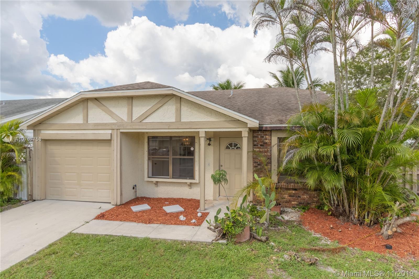 11148 Model Circle West Boca Raton, FL 33428 - Photo 1 of 23