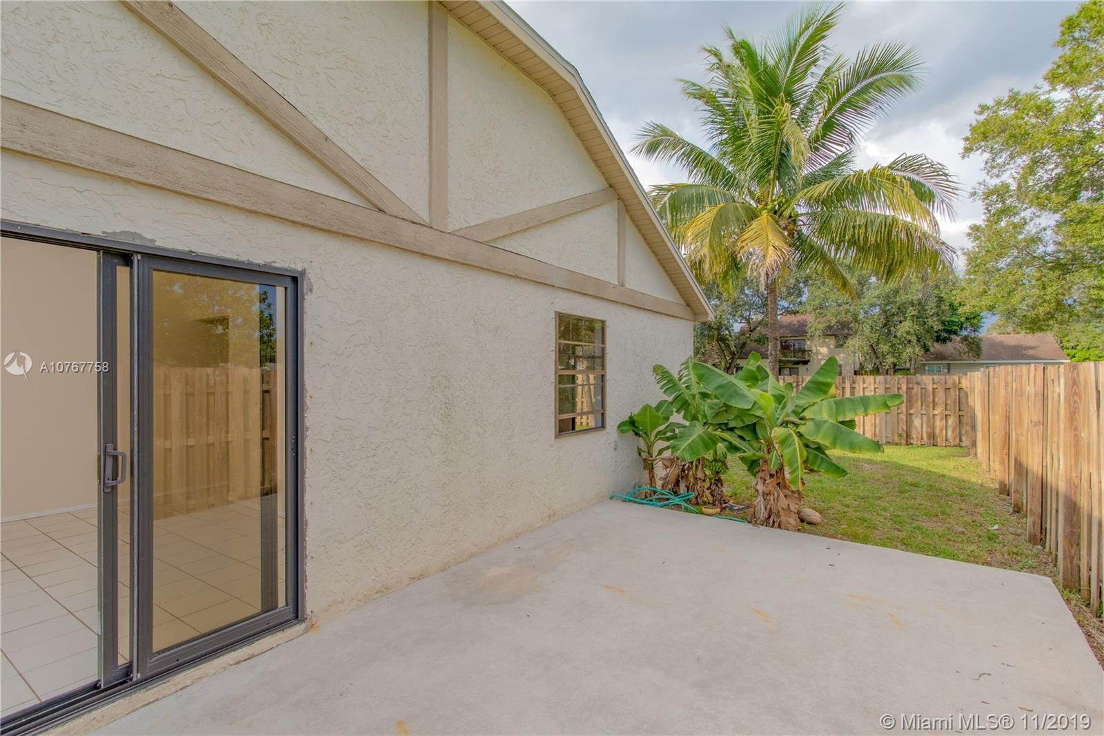 11148 Model Circle West Boca Raton, FL 33428 - Photo 12 of 23