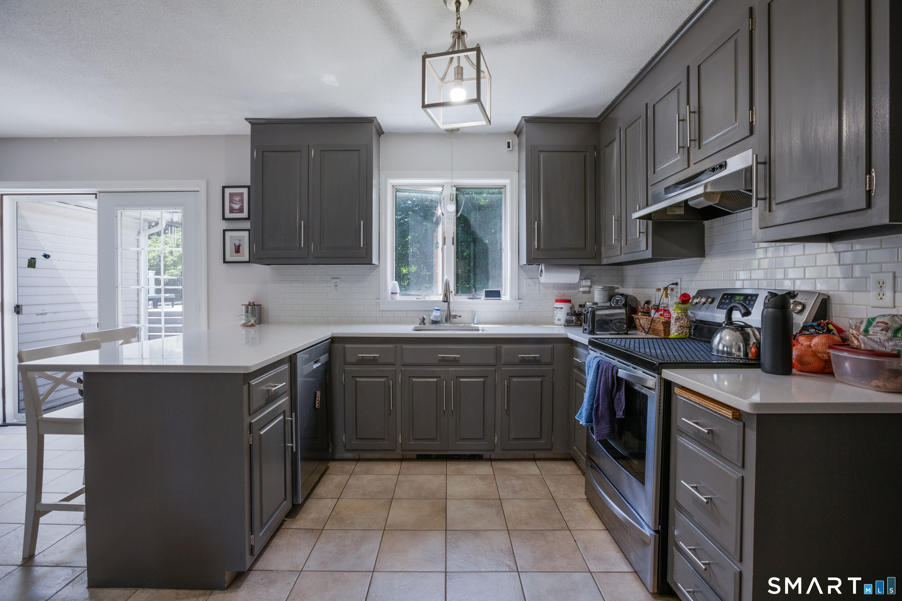 131 Ashley Road Bristol, CT 06010 - Photo 8 of 36
