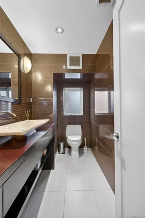 $2,188,888 | 28-26 215th Street | Bayside