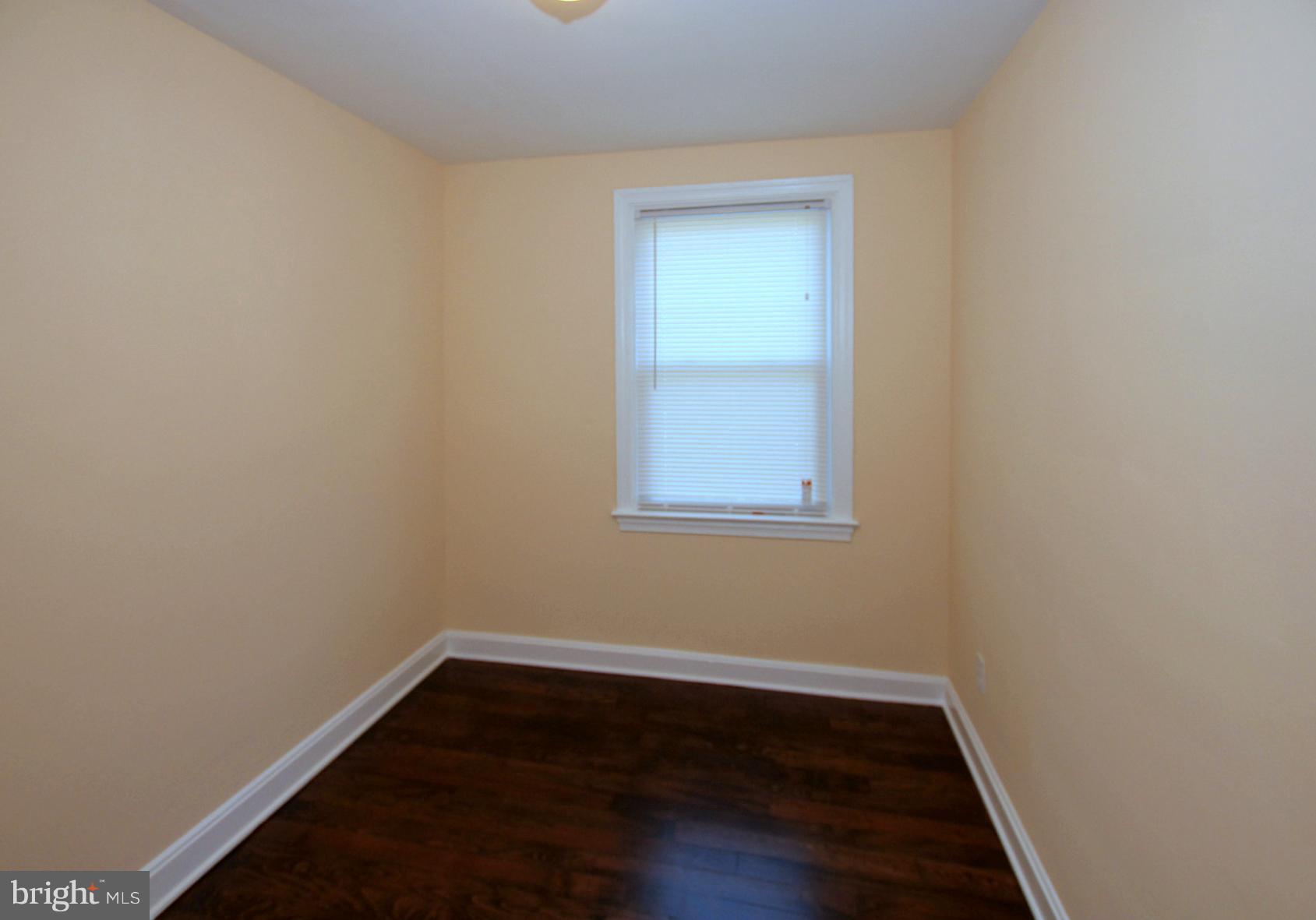 5104 Sunset Road Baltimore, MD 21215 - Photo 18 of 22 Bedroom