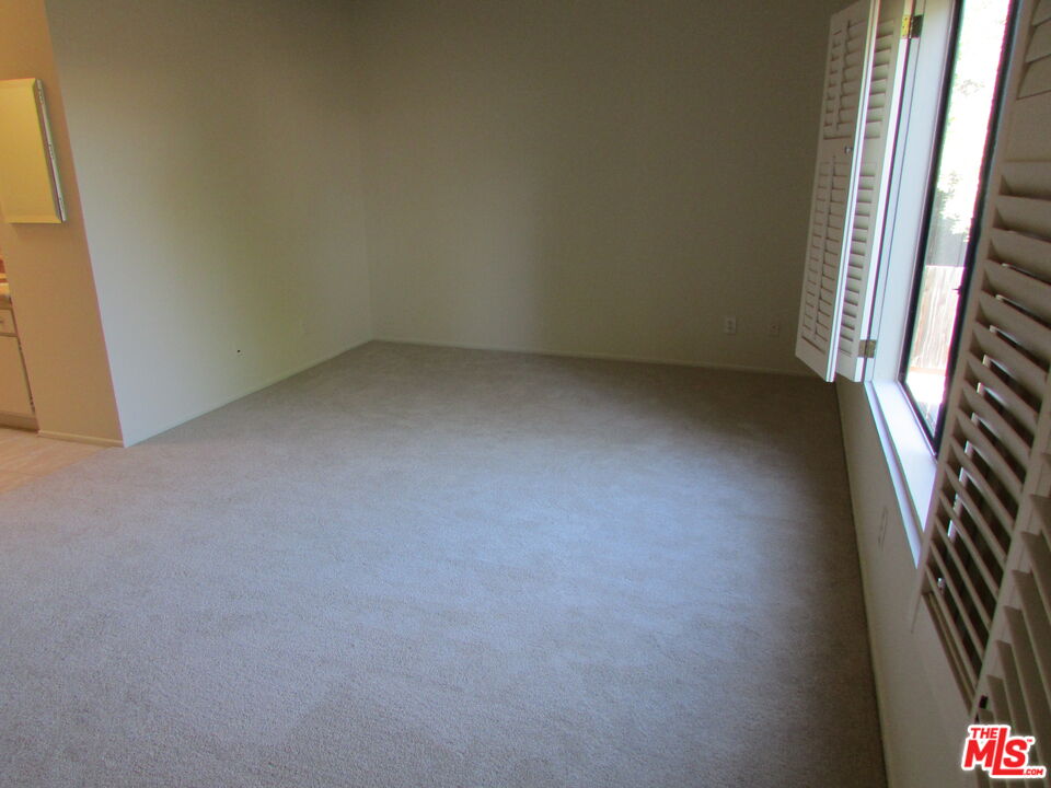 1850 Midvale Avenue, Unit 7 Los Angeles, CA 90025 - Photo 7 of 13