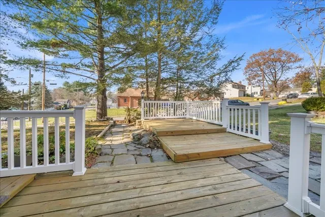 $229,900 | 2801 King Street, Endicott, NY 13760