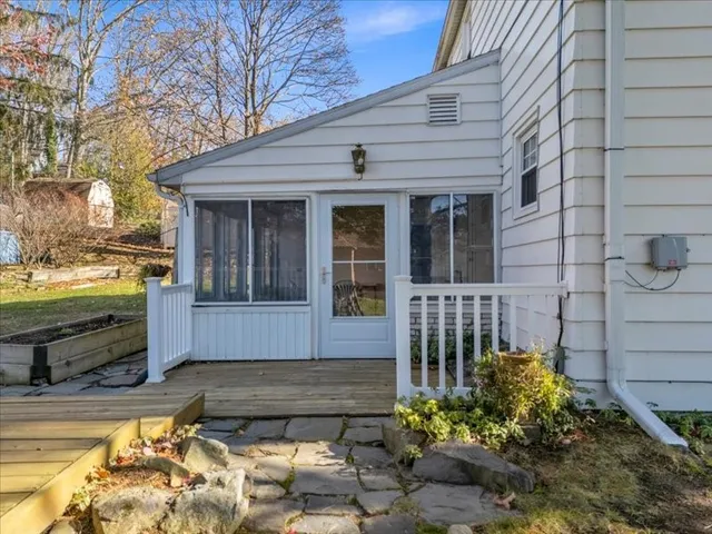 $229,900 | 2801 King Street, Endicott, NY 13760