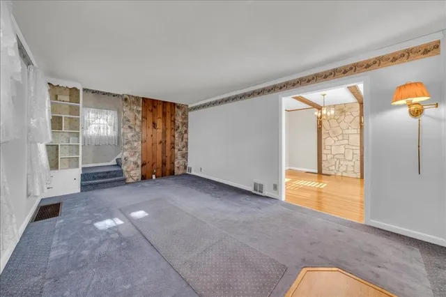 $229,900 | 2801 King Street, Endicott, NY 13760