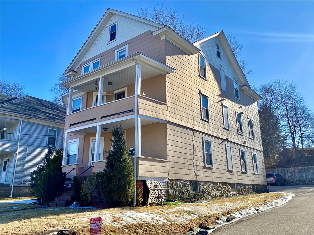 56 Pelletier Avenue Woonsocket, RI 02895 - Photo 3 of 48