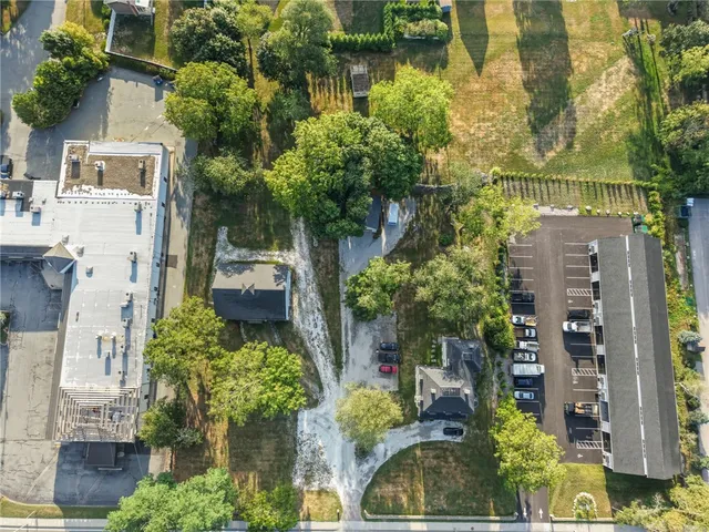 $1,495,000 | 2967 East Main Road, Portsmouth, RI 02871