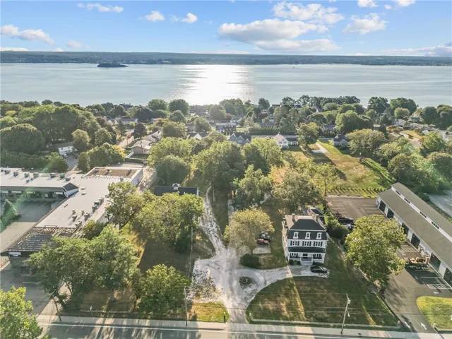 $1,495,000 | 2967 East Main Road, Portsmouth, RI 02871