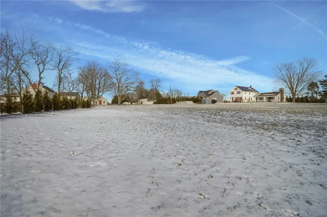 $1,495,000 | 2967 East Main Road, Portsmouth, RI 02871