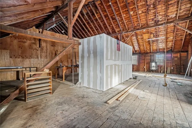 $1,495,000 | 2967 East Main Road, Portsmouth, RI 02871