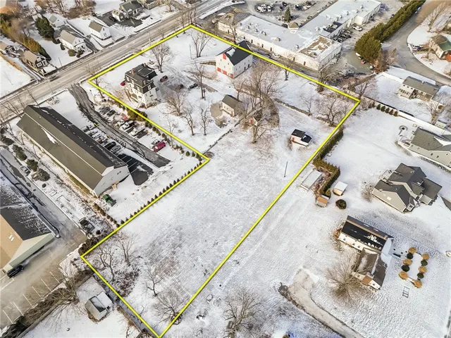 $1,495,000 | 2967 East Main Road, Portsmouth, RI 02871