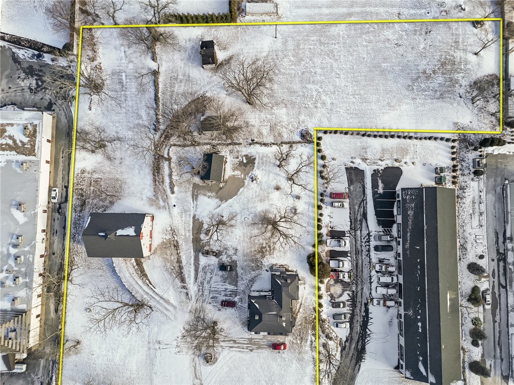 2967 East Main Road Portsmouth, RI 02871 - Photo 6 of 36 Bird's eye view (East Main Road runs parallel to the bottom of photo)