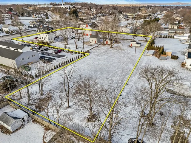 $1,495,000 | 2967 East Main Road, Portsmouth, RI 02871