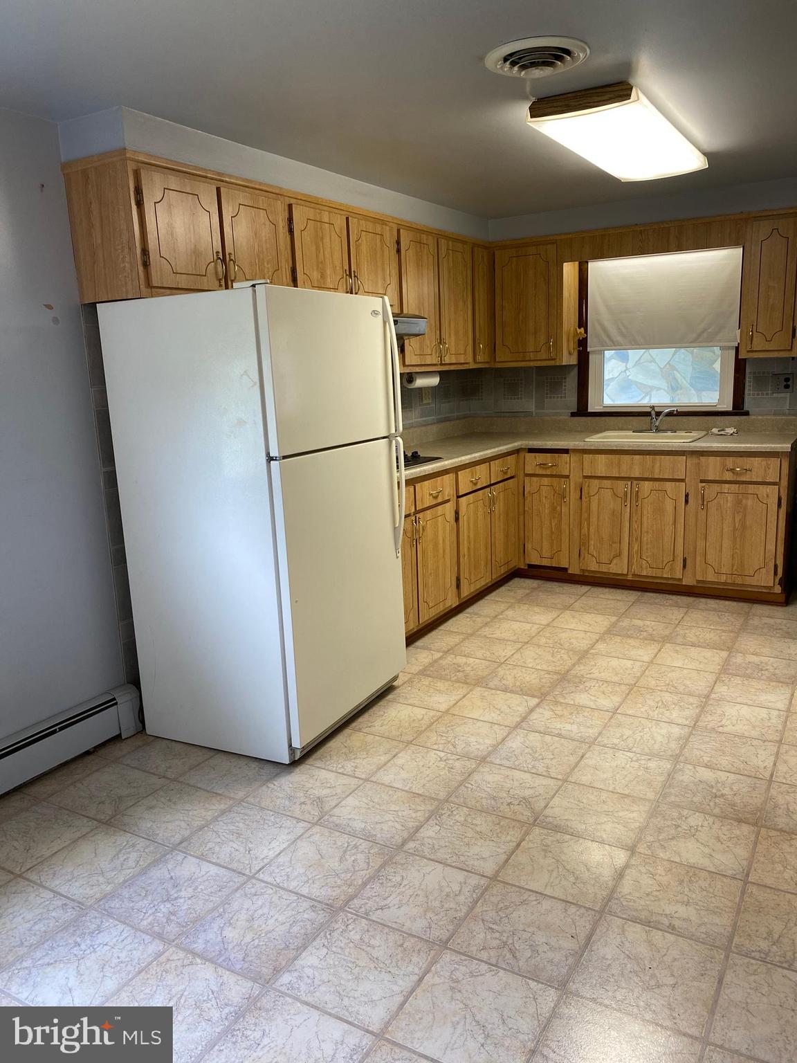 6605 Buffalo Road Mount Airy, MD 21771 - Photo 3 of 19