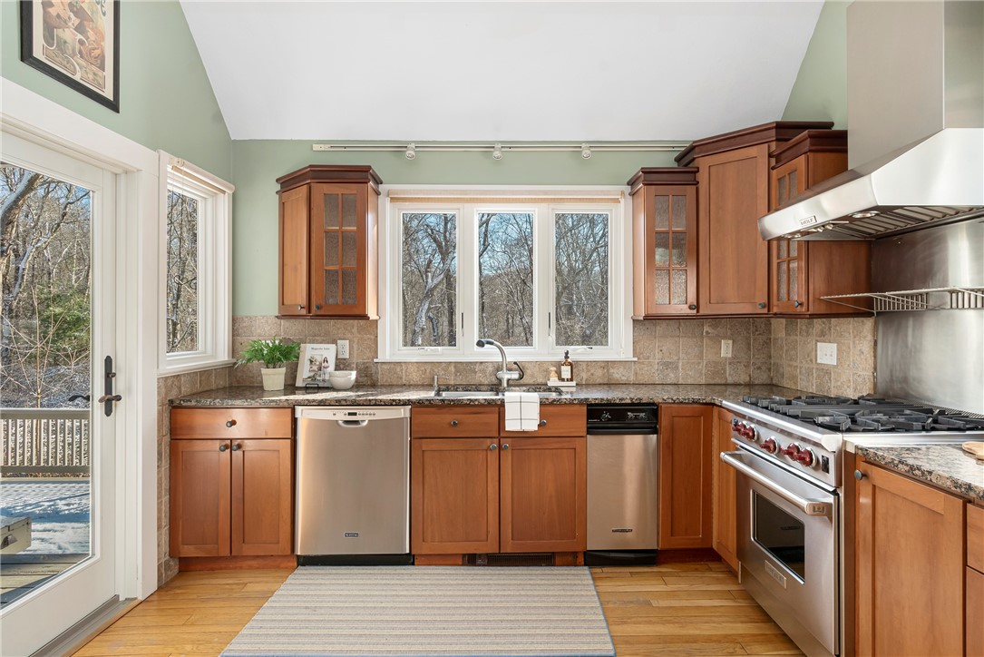 200 Miner Road North Kingstown, RI 02874 - Photo 14 of 37