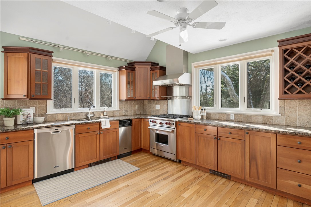 200 Miner Road North Kingstown, RI 02874 - Photo 15 of 37