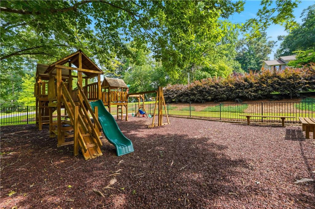 6166 Picketts Ridge Acworth, GA 30101 - Photo 34 of 38