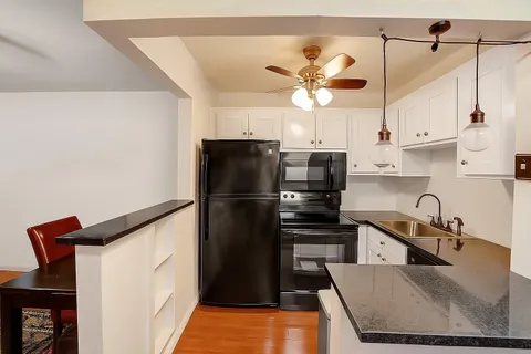 $250,000 | 1231 Southeast 1st Street, Unit 5, Fort Lauderdale, FL 33301