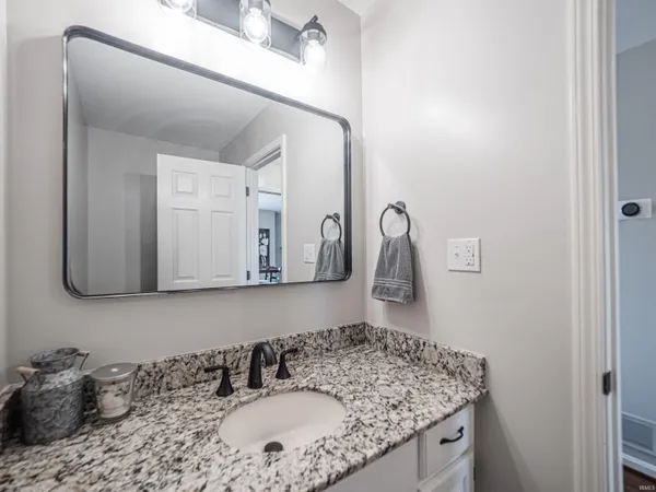 $539,900 | 10200 Byron Court, Newburgh, IN 47630