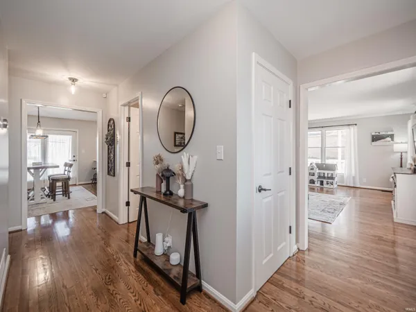 $539,900 | 10200 Byron Court, Newburgh, IN 47630